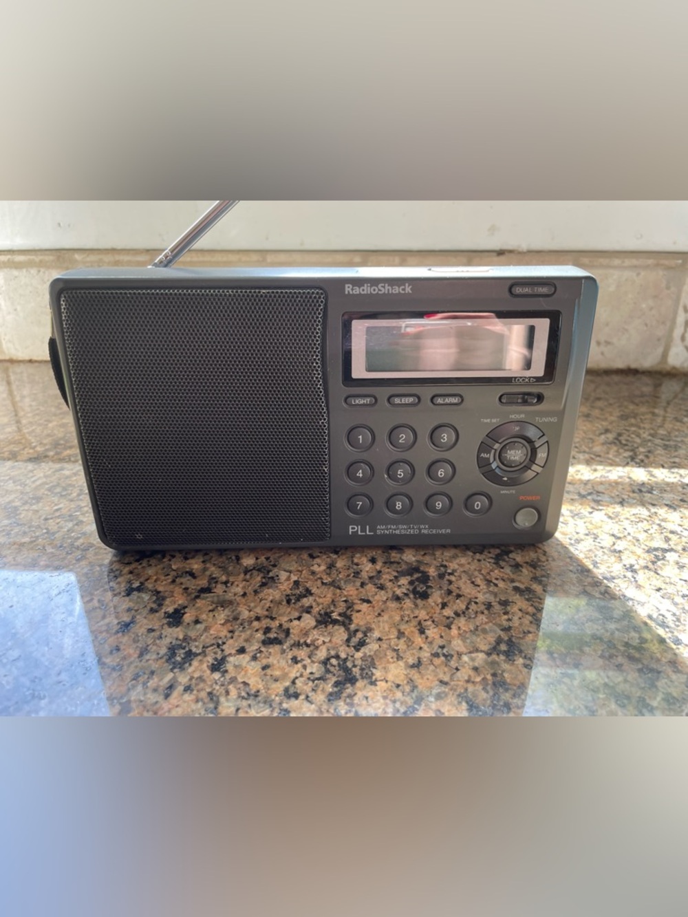 Vintage RadioShack Optimus PLL Multiband Portable Radio